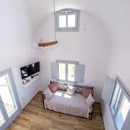 Casa de Férias Denis Summer Living Perivolos (Santorini)